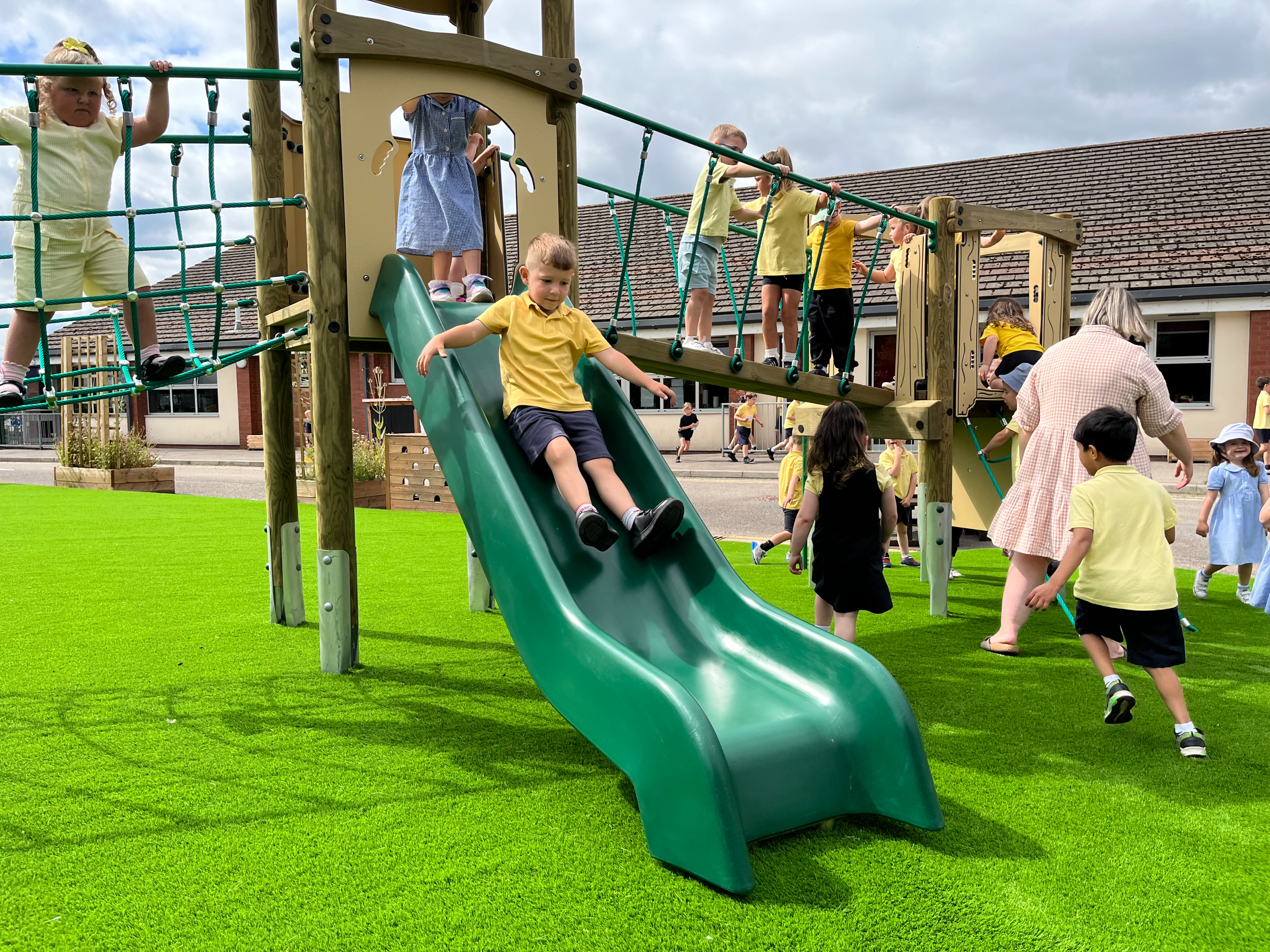 Twynyrodyn Play Tower