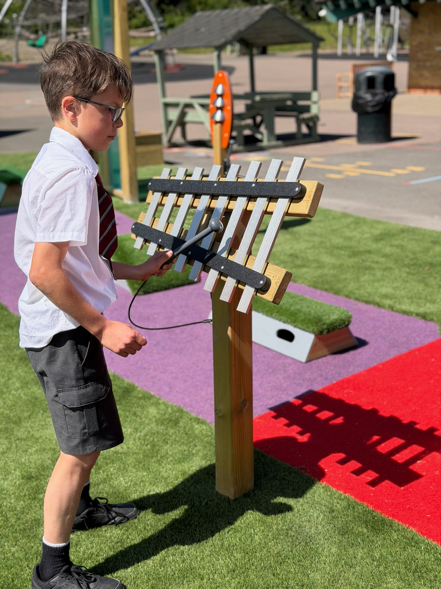 Outdoor Classroom: active, music and sensory play